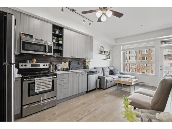 3080 GLADWIN RD #512, Abbotsford, BC V2T0G3