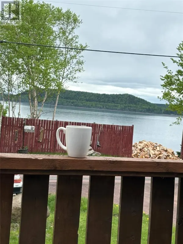 123 Main Street, Phillips Head, NL A0H1E0