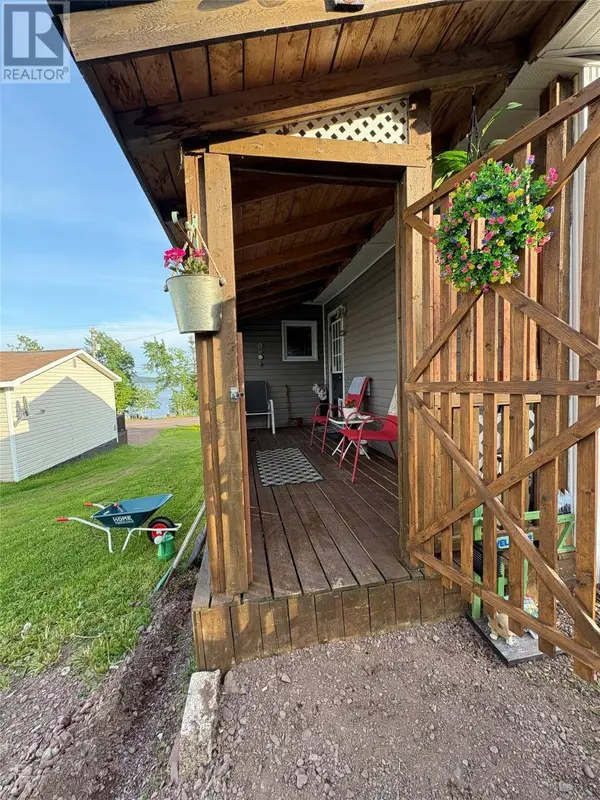 123 Main Street, Phillips Head, NL A0H1E0