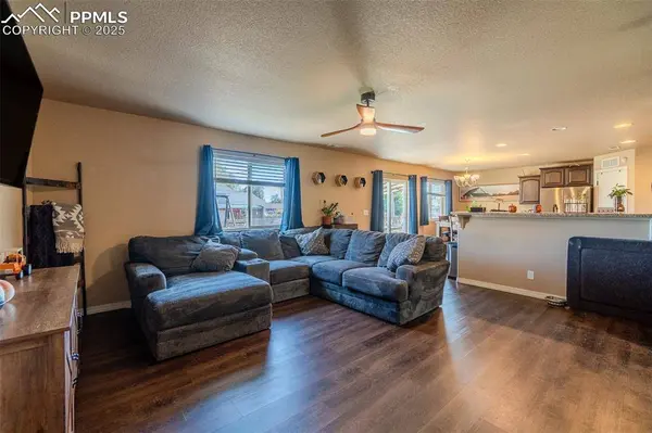 4027 Silver Star GRV, Colorado Springs, CO 80911