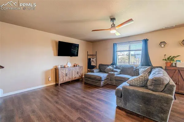 4027 Silver Star GRV, Colorado Springs, CO 80911