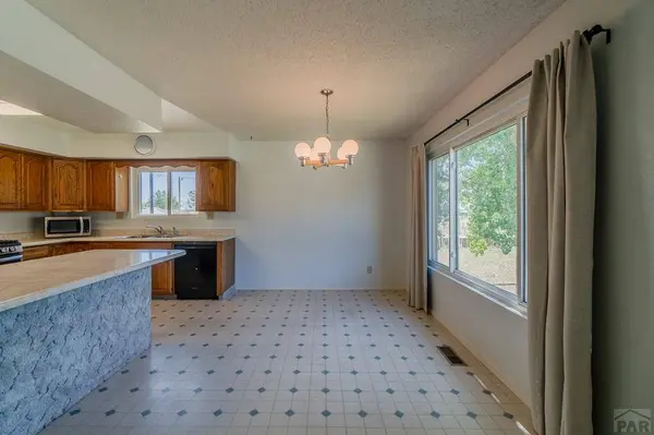 29475 Hardin Rd, Pueblo, CO 81006