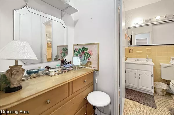 1170 Ocean Pkwy #6A, Brooklyn, NY 11230