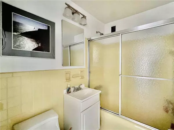 1170 Ocean Pkwy #11L, Brooklyn, NY 11230