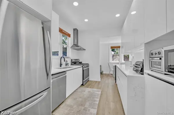 11116 76th DR, Forest Hills, NY 11375