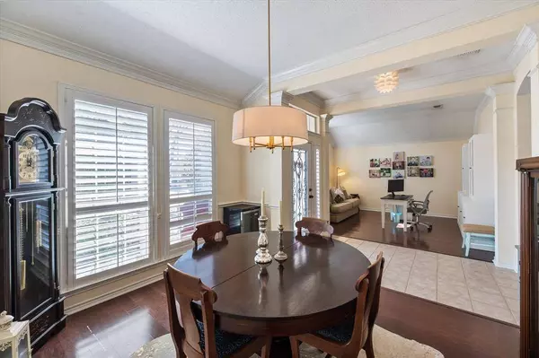 2305 Laura Elizabeth Trail, Mansfield, TX 76063