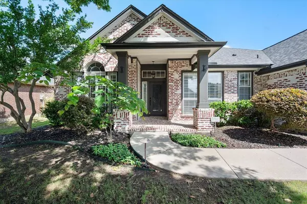 2305 Laura Elizabeth Trail, Mansfield, TX 76063