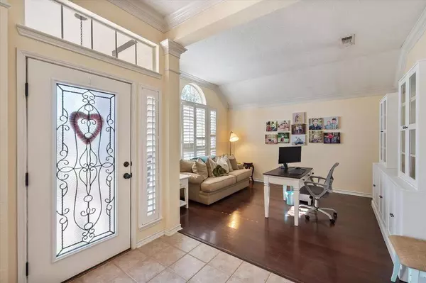 2305 Laura Elizabeth Trail, Mansfield, TX 76063