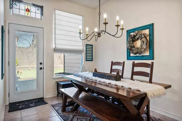 2305 Laura Elizabeth Trail, Mansfield, TX 76063