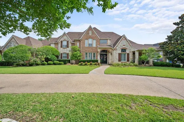 1608 Arborcreek Trail, Mansfield, TX 76063