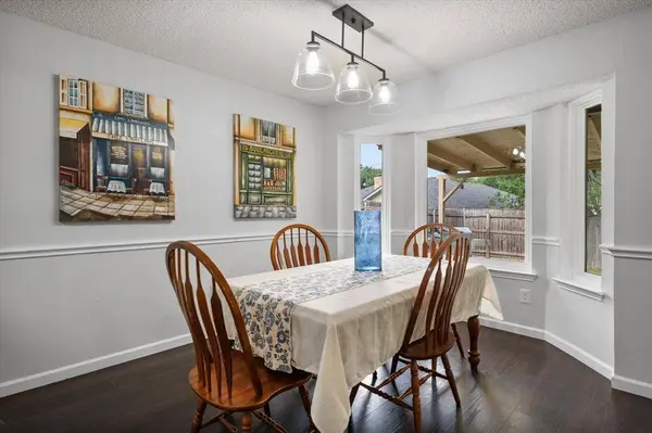 4701 Elkwood Lane, Arlington, TX 76016