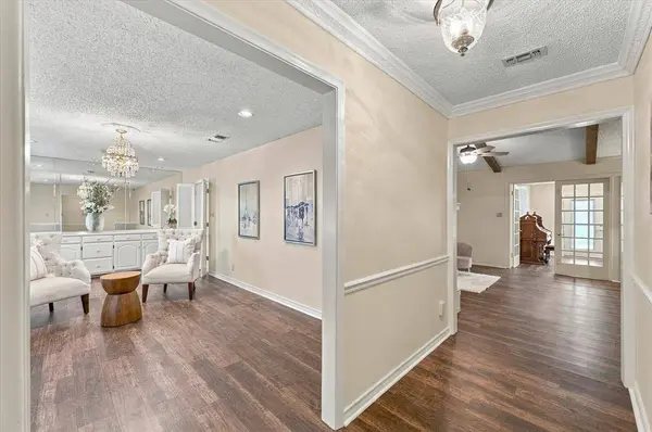 1805 Holm Oak Street, Arlington, TX 76012