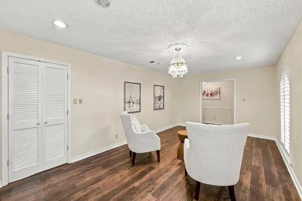 1805 Holm Oak Street, Arlington, TX 76012