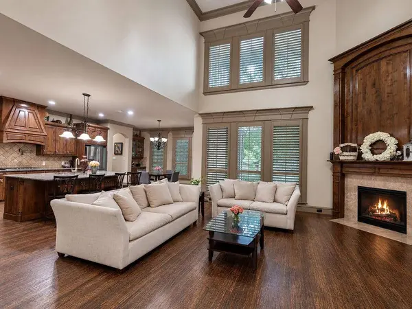1403 Eleanor Rigby Lane, Mansfield, TX 76063