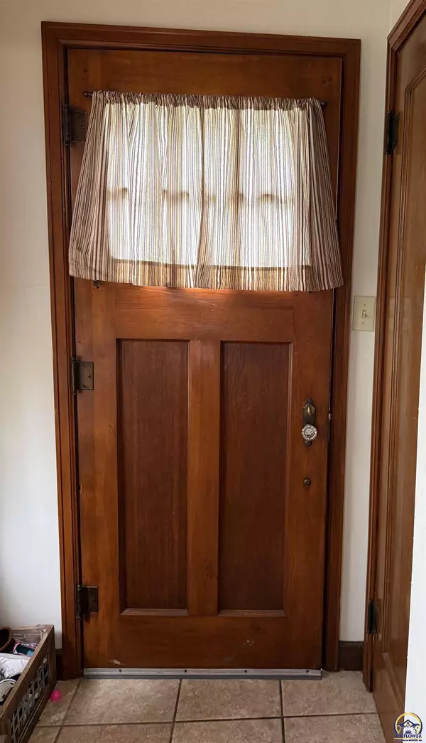 404 Utah, Hiawatha, KS 66434