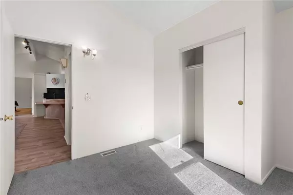 1418 S Canelo RD, Golden Valley, AZ 86413