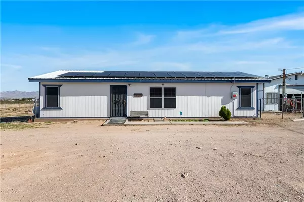 1418 S Canelo RD, Golden Valley, AZ 86413