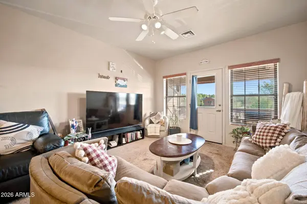 2347 QUARTER HORSE Trail #226, Overgaard, AZ 85933