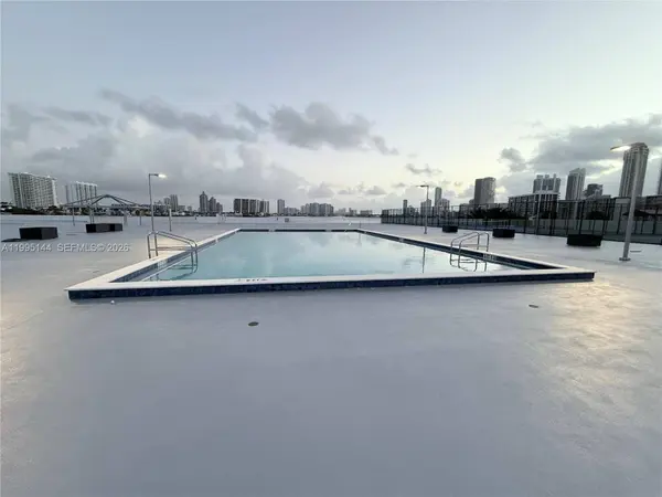 301 174 #2217, Sunny Isles Beach, FL 33160