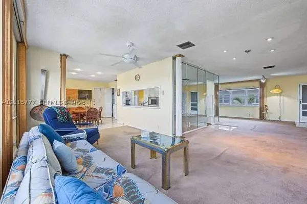215 SE 3rd Ave #501B, Hallandale Beach, FL 33009