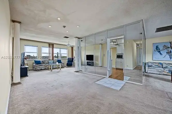 215 SE 3rd Ave #501B, Hallandale Beach, FL 33009