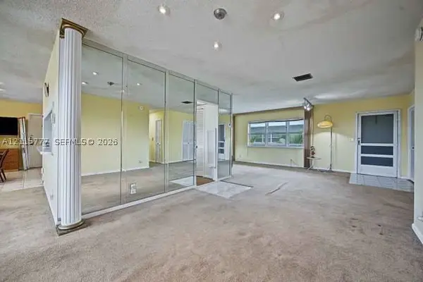 215 SE 3rd Ave #501B, Hallandale Beach, FL 33009