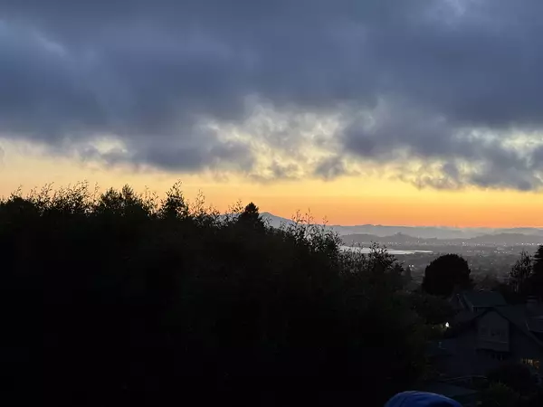 INDIAN ROCK in BERKELEY HILLS