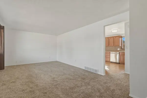 6618 S DIXIE DR, West Jordan, UT 84084