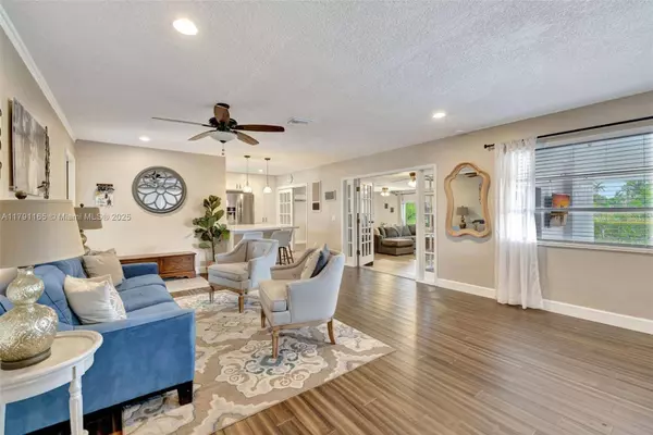 5136 SW 90th Ave, Cooper City, FL 33328