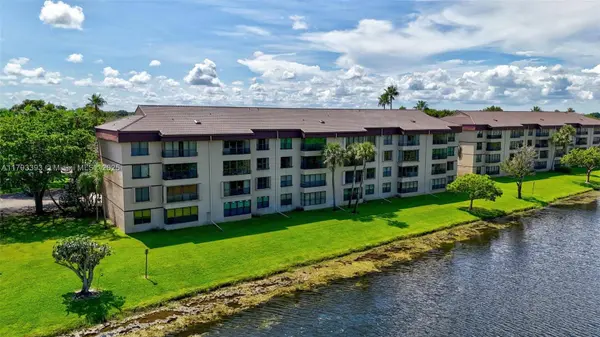 2660 N Carambola Cir N #303, Coconut Creek, FL 33066