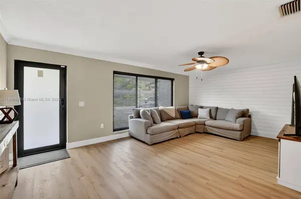 12311 NW 29th St, Sunrise, FL 33323