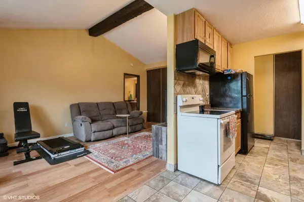 811 Smetana RD #8, Hopkins, MN 55343