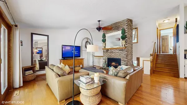 8947 Preserve BLVD, Eden Prairie, MN 55347