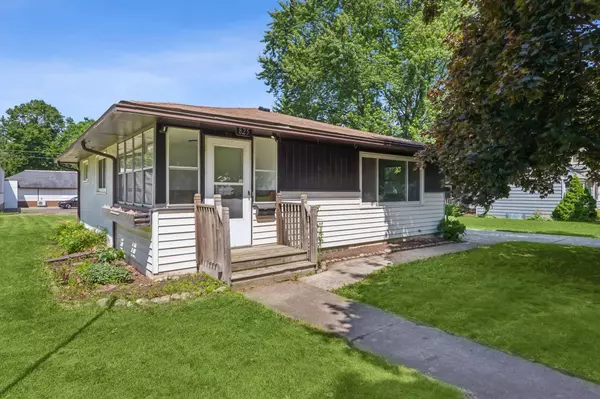 825 Holley AVE, Saint Paul Park, MN 55071