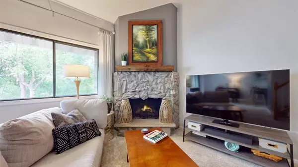 14310 Fairway DR, Eden Prairie, MN 55344