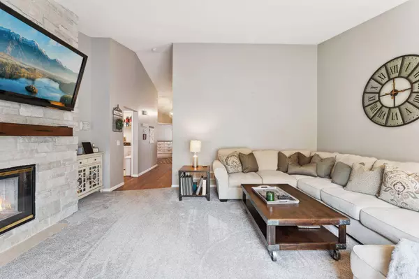 1711 121st LN NW, Coon Rapids, MN 55448