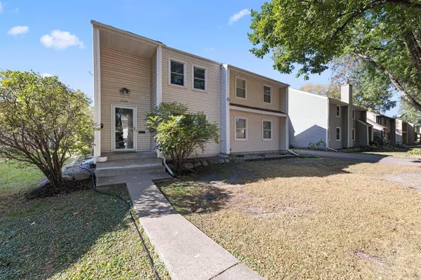 2644 Zarthan AVE S #20, Saint Louis Park, MN 55416