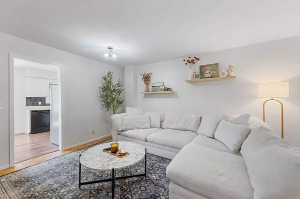 2644 Zarthan AVE S #20, Saint Louis Park, MN 55416