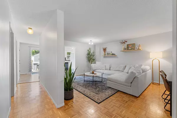 2644 Zarthan AVE S #20, Saint Louis Park, MN 55416