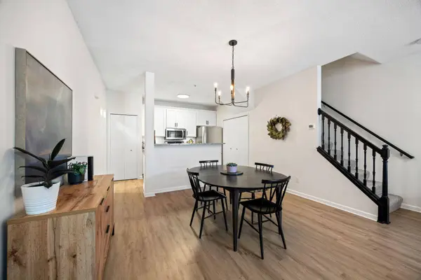 8411 Kimball DR, Eden Prairie, MN 55347