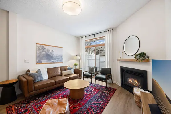 8411 Kimball DR, Eden Prairie, MN 55347