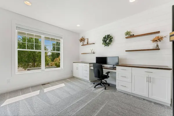 3927 Founders PATH, Chaska, MN 55318