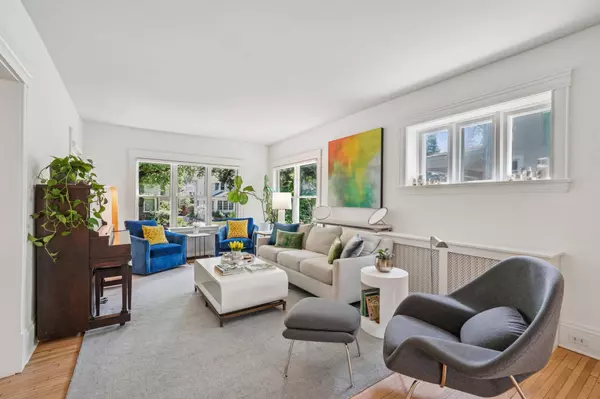 2400 Lake PL, Minneapolis, MN 55405