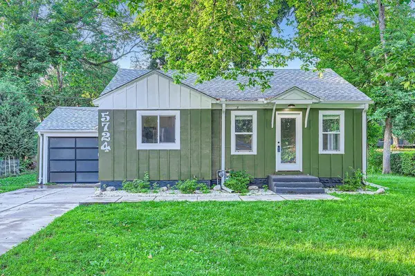 5724 Sunset RD, Mound, MN 55364