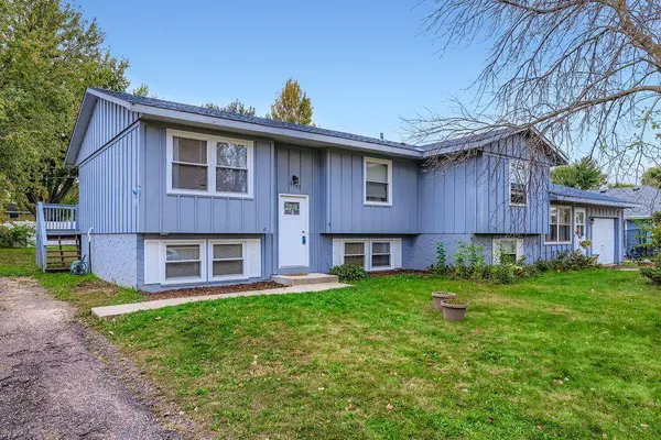 6783 8th ST N, Oakdale, MN 55128