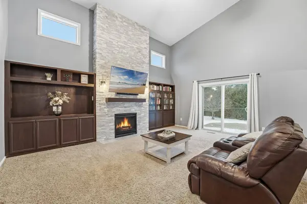 1705 Vale CT, Faribault, MN 55021