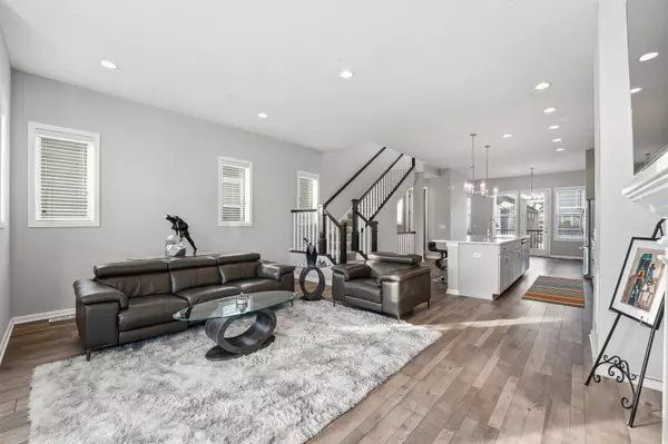 8146 Balsam LN N, Maple Grove, MN 55369