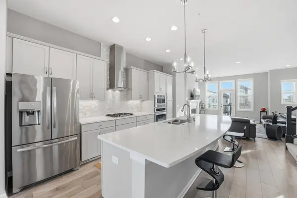 8146 Balsam LN N, Osseo, MN 55369