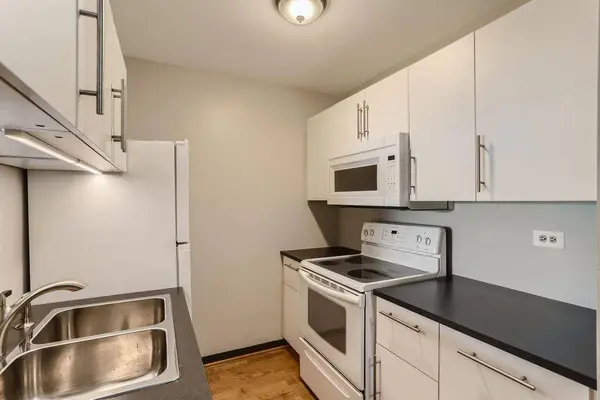 380 Ramsey ST #6B, Saint Paul, MN 55102