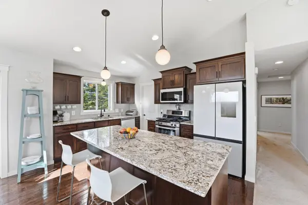 932 Forest Edge DR, Jordan, MN 55352